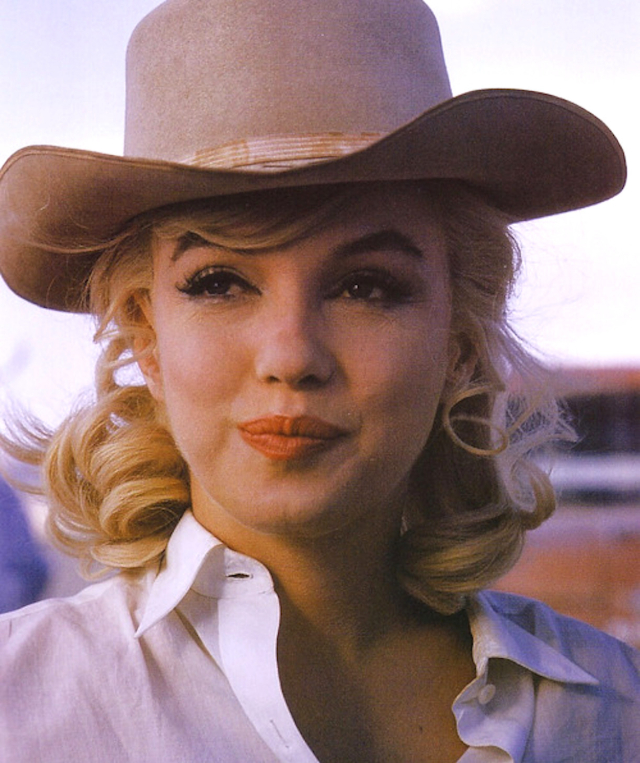Marilyn Monroe Photographed by Eve Arnold on the Set of Her Last Film, “The Misfits” (1961) – C1